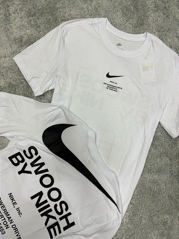 Camiseta Nike Sportswear Big Swoosh Branca