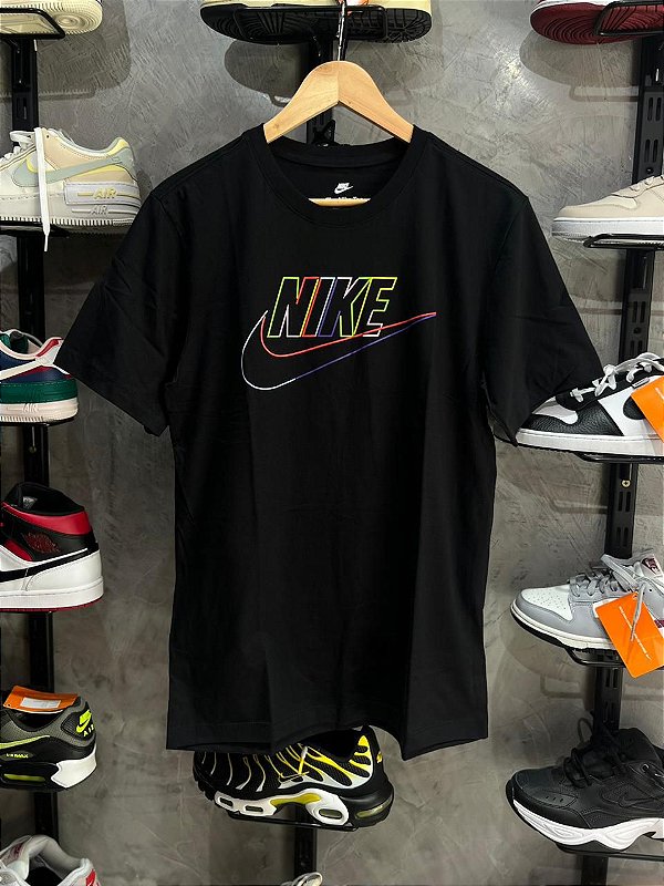 Camiseta Nike Club Fleece Color Preta
