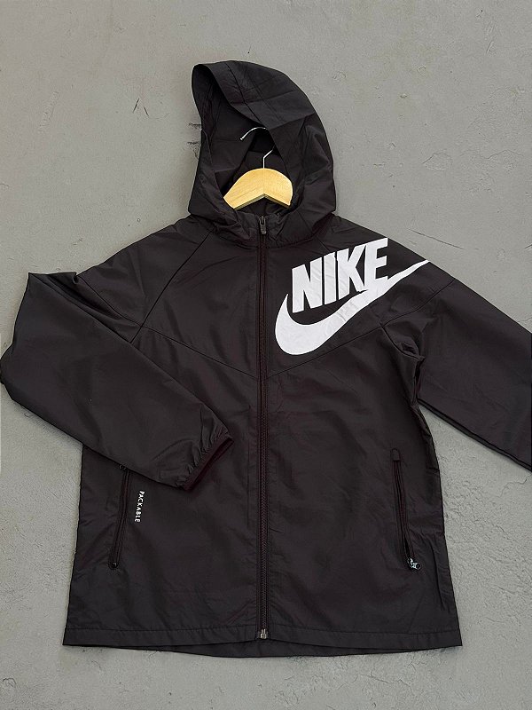 CORTA VENTO INFANTIL NIKE SPORTSWEAR PRETO