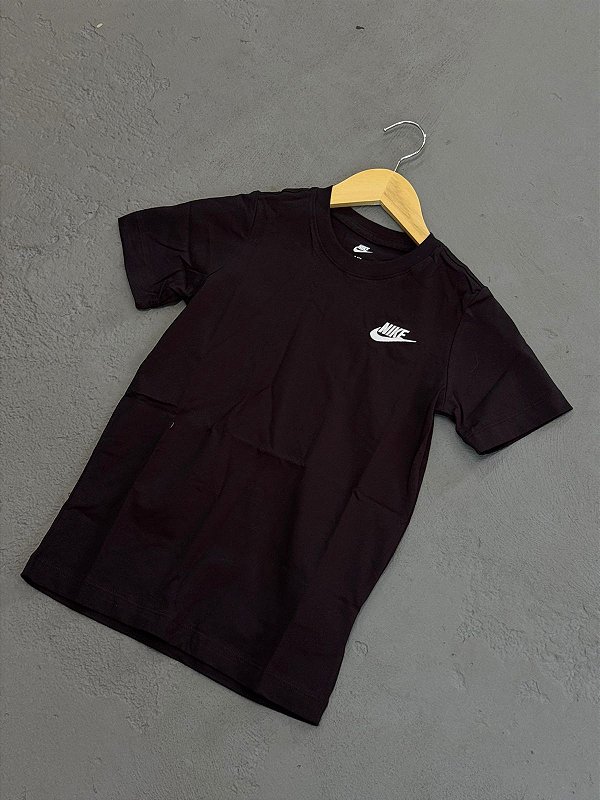 CAMISETA INFANTIL NIKE SPORTSWEAR PRETA
