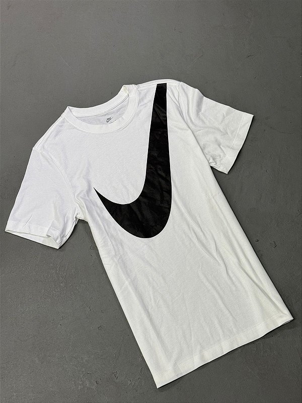CAMISETA NIKE FACÃO BRANCA