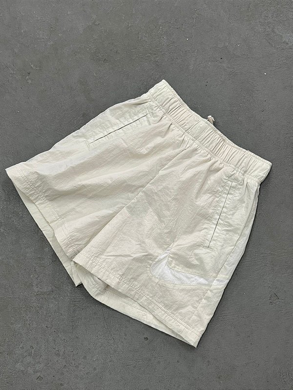 SHORT NIKE FACÃO OF WHITE TACTEL FEMININO