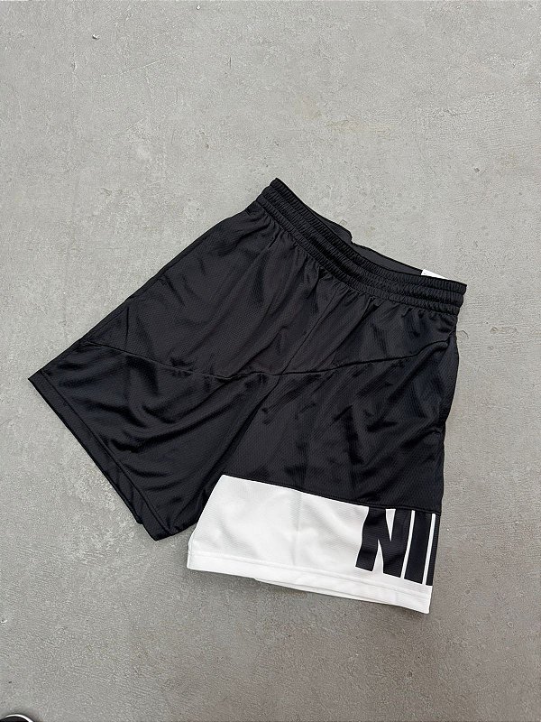 Short Nike Dri Fit Masculino ( Preto/Branco )