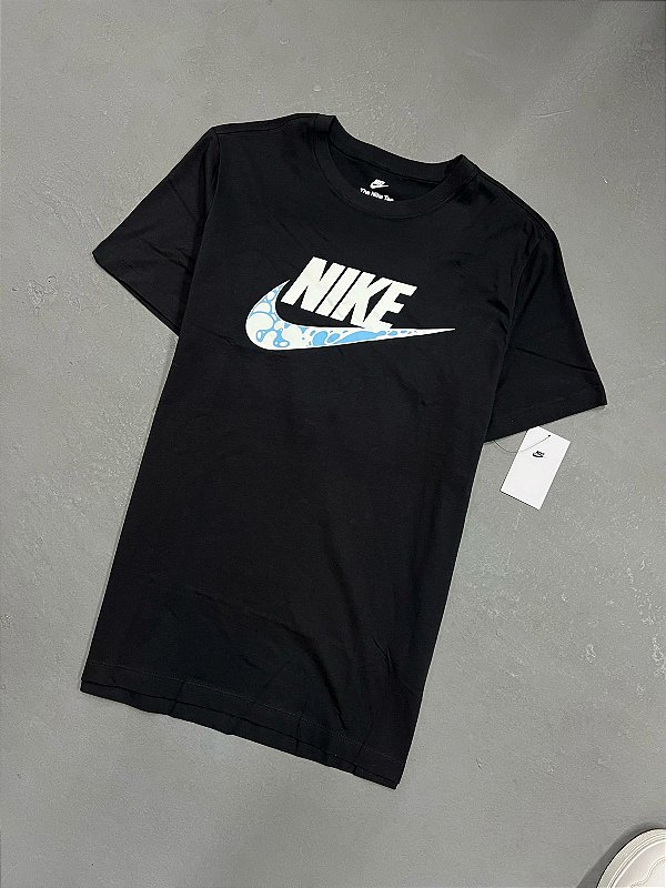 Camiseta Nike Sportswear com Splash Água