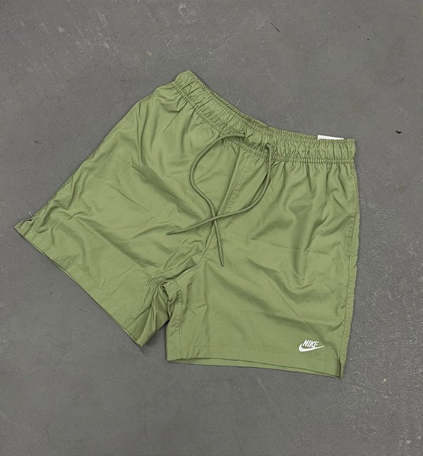 Short Nike  Clube de Tecido Flow Verde Exército