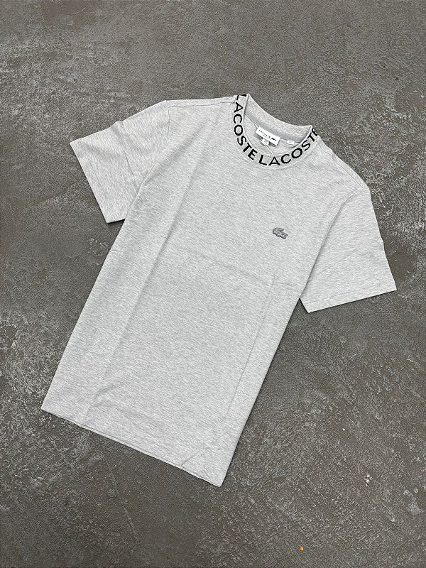 CAMISETA LACOSTE SPORT GOLA ASSINATURA CINZA