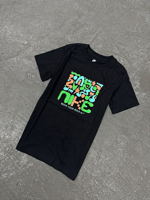 Camiseta Nike Sportswear Infantil "Move Your Sole"
