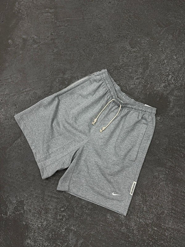 Bermuda Nike Standard Issue Men's  Basketball Cinza