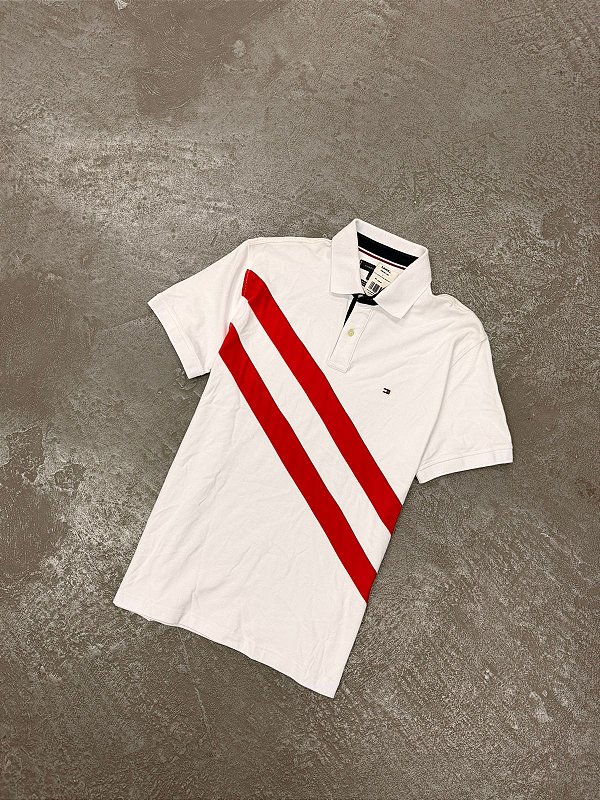 Polo Tommy Hilfiger Listras Transversais (Branca/Vermelha)
