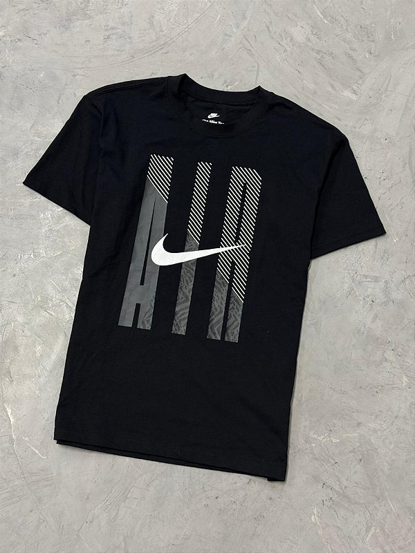 Camiseta Nike Sportswear M90 Air (Preta)