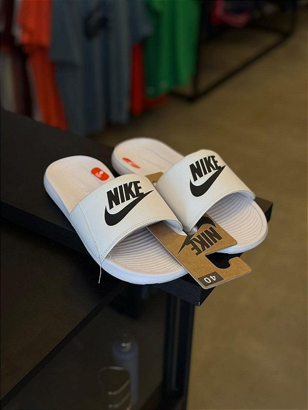 Chinelo Slide Nike Victory Branco