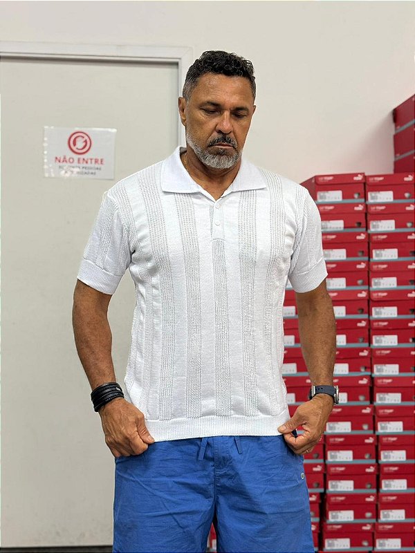 POLO CANELADA PADRÃO ZARA 3 BOTÕES BRANCA