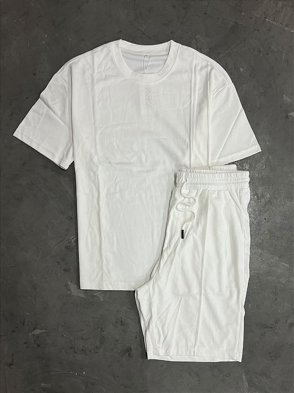 CONJUNTO PADRÃO ZARA DE CALOR MODELO GOLA NORMAL(BRANCA)
