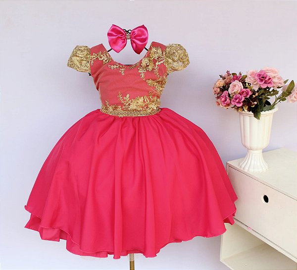 Vestido Pink Luxo Detalhe Dourado
