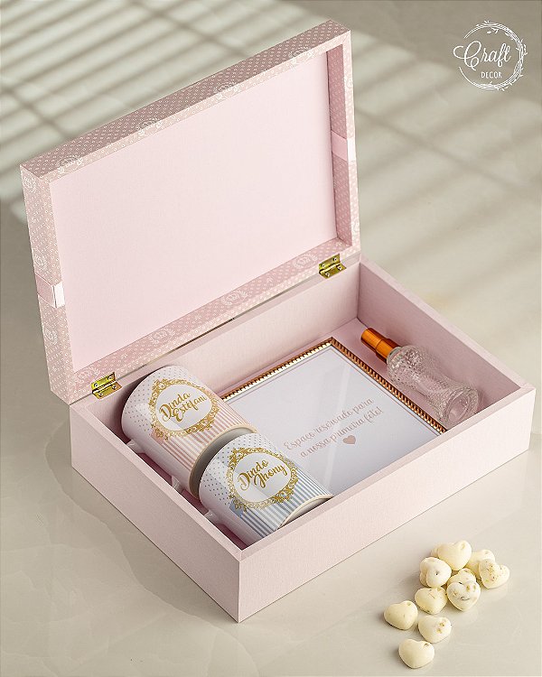 Caixa convite para padrinhos porta retratos, aromatizador e canecas personalizadas