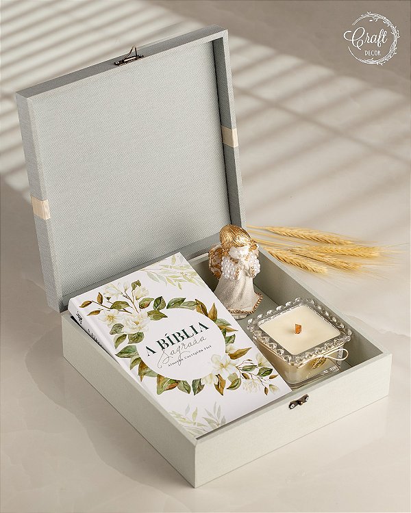 Caixa convite para padrinhos - Bíblia, vela aromática e anjinho