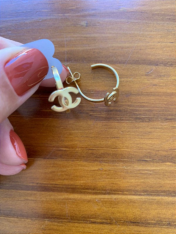 Brinco argola dourado M