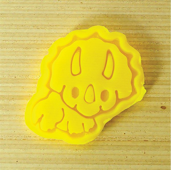 Modelador e Ejetor para Brigadeiro, Doce, Massa Dinossauro | Triceratops