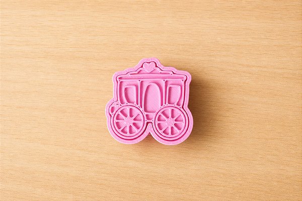 Modelador e Ejetor Para Modelar Doces, Massas e Brigadeiros | Princesa | Carruagem