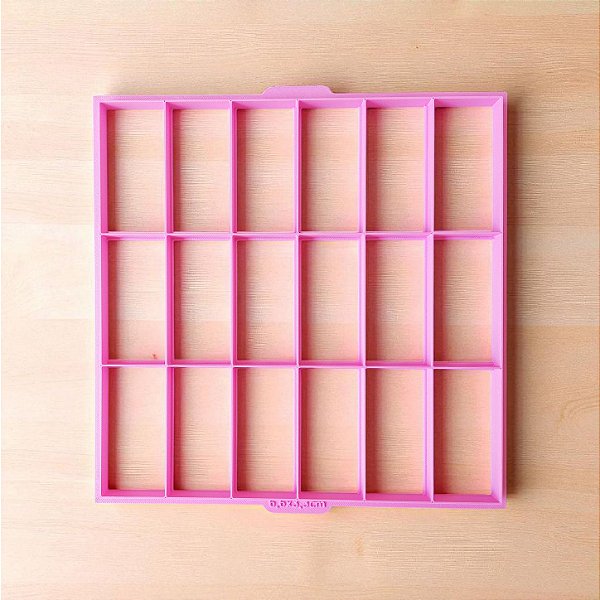 Marcador de Fatia para Bolo Gelado 6,6x3,3 cm Ideal para Forma 20x20 cm | 18 cavidades