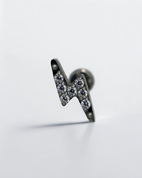 Piercing Labret Raio com Zircônias  Cravejadas - Titânio