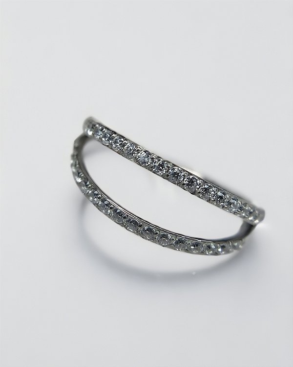 Piercing Argola Dupla Fileira Separada com Zircônias Cravejadas - Titânio
