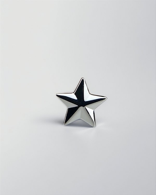 Piercing Labret com Estrela Diamantada - Titânio
