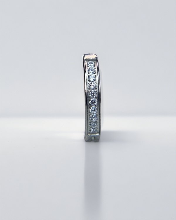 Piercing Argola Click Cravejada Umbigo - Titânio