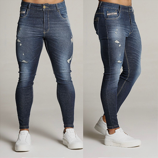 Calça Sobretinto com Devorê e Detalhes em Laser