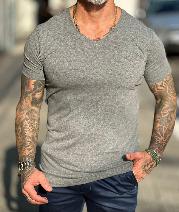 Camiseta Gola V Cinza  Algodão Egípsio