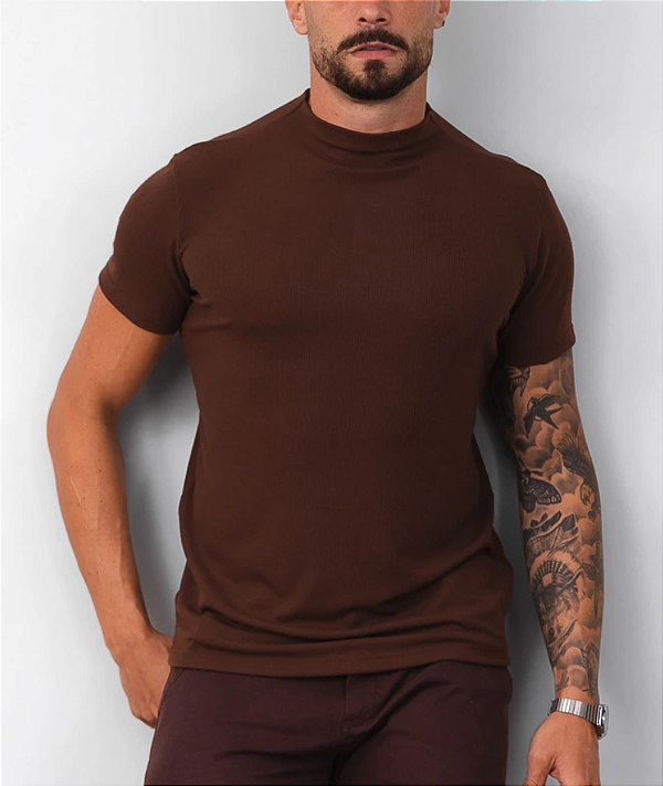 Camiseta Marrom Gola Media Fiji