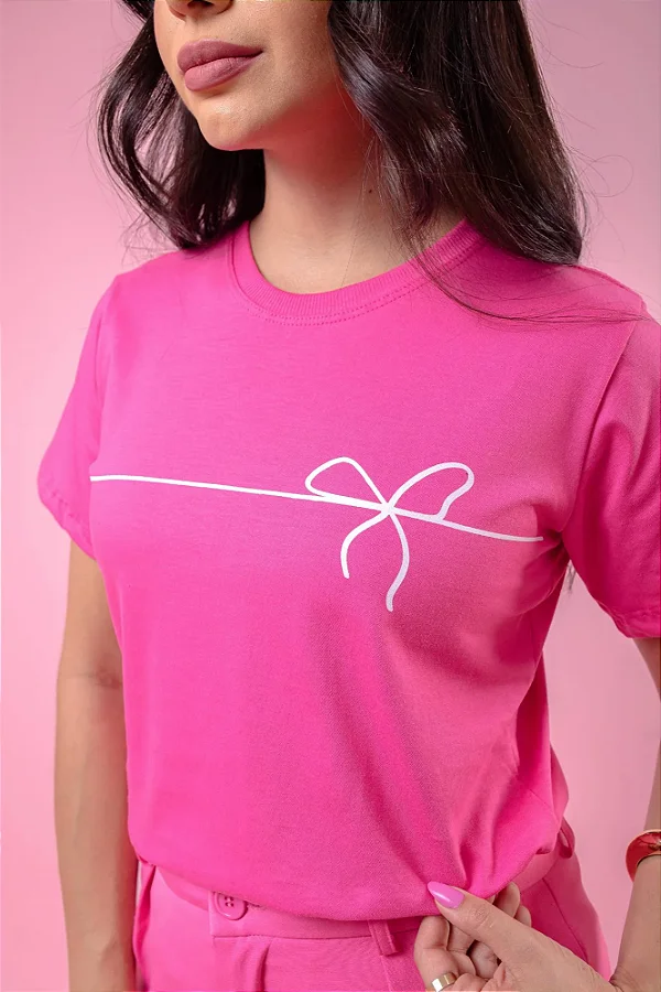T-SHIRT TRADICIONAL BASICA - PINK LAÇO