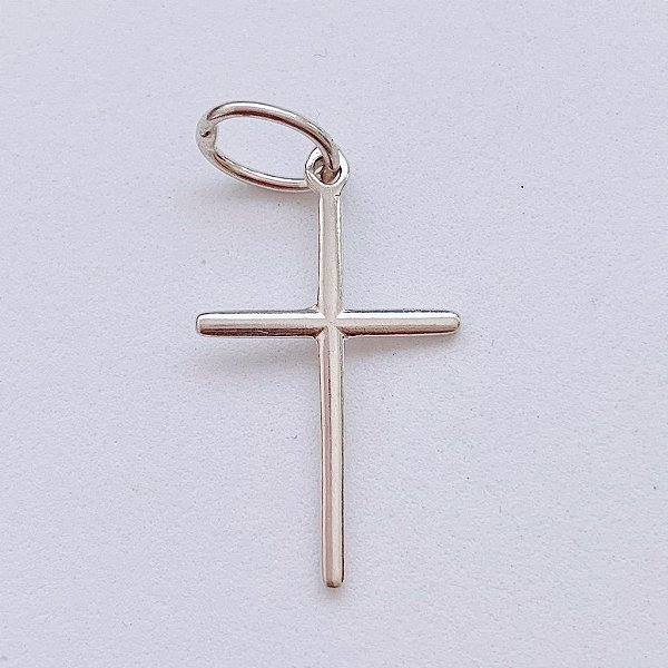 Pingente de Prata Crucifixo Fino 2,4cm x 1,4cm