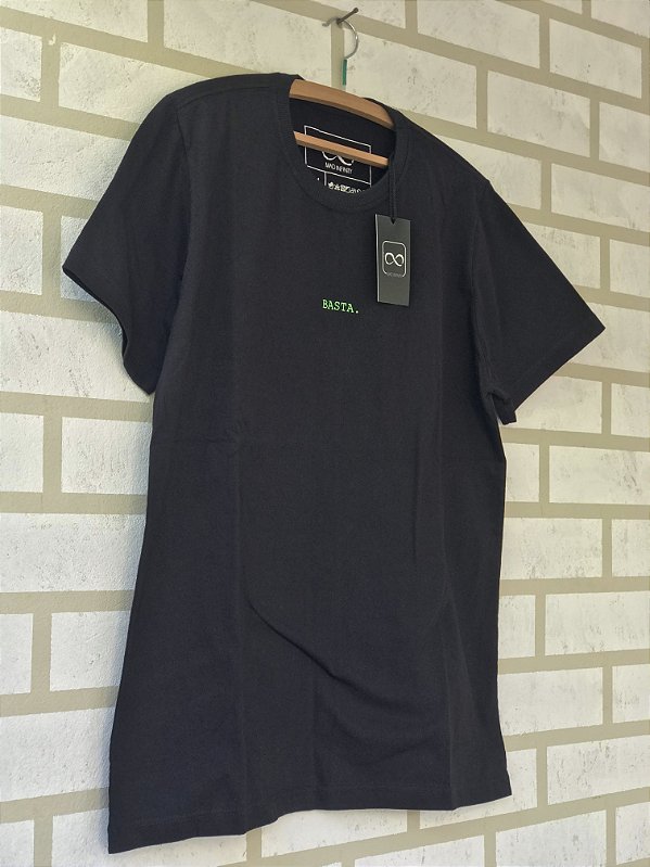Camiseta Basta - preta