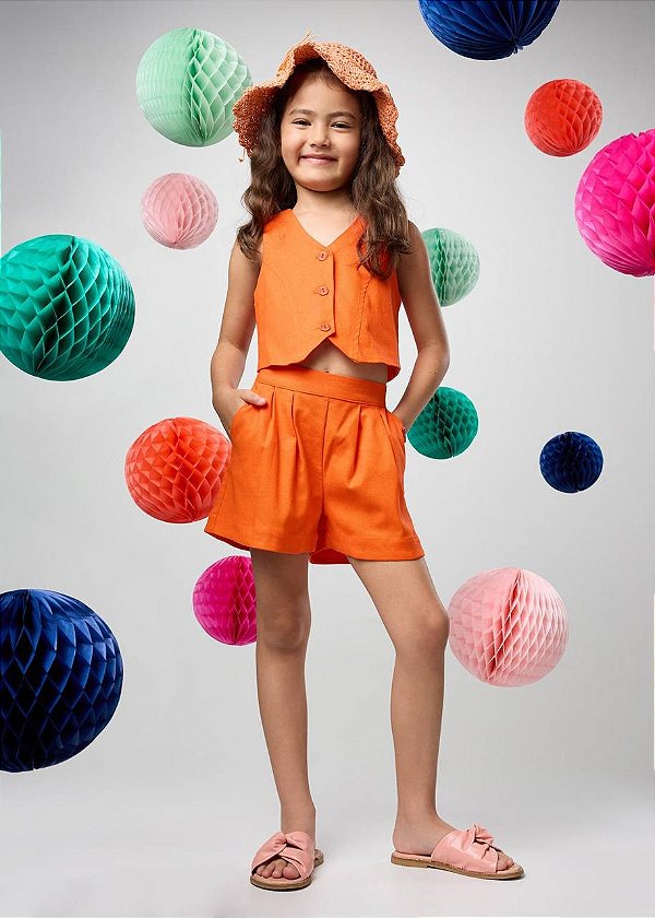 Conjunto Alfaiataria Shorts E Colete Teen