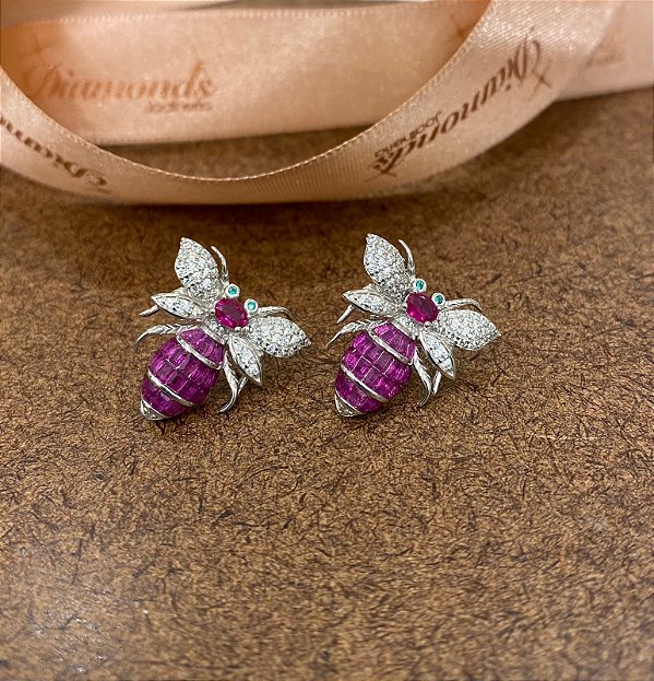 BRINCOS BESOURO EM PRATA 925 E ZIRCÔNIAS.