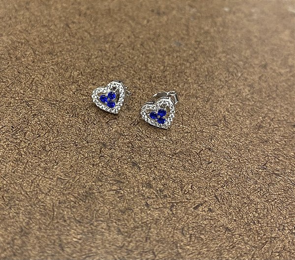 BRINCOS CORAÇÃO DEBUTANTE