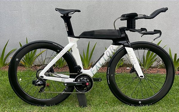 BICICLETA DE TRIATHLON FACTOR SLICK DISC