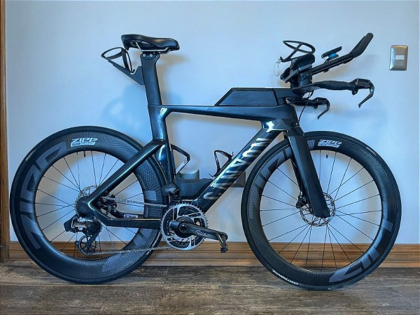 BICICLETA DE TRIATHLON CANYON SPEEDMAX CF 8 PRETA