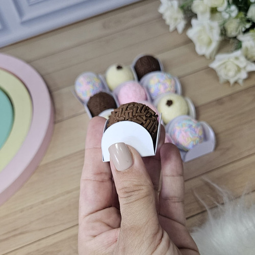 1000 Forminhas 4 Pétalas Branco Festas Doces Finos Casamento