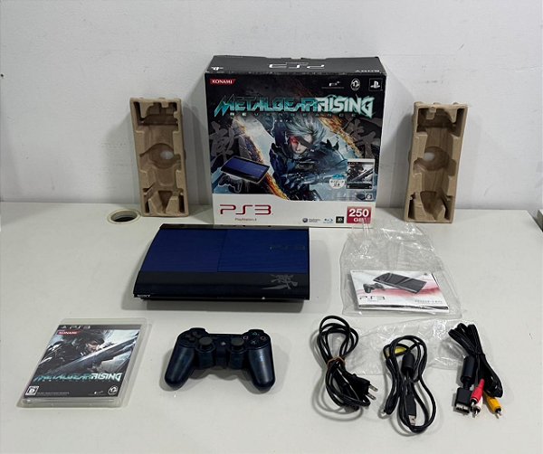 Console Playstation 3 Super Slim Edição Metal Gear Rising - PS3 Super Slim