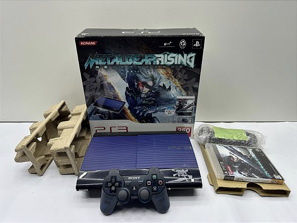 Console Playstation 3 Super Slim Edição Metal Gear Rising - PS3 Super Slim