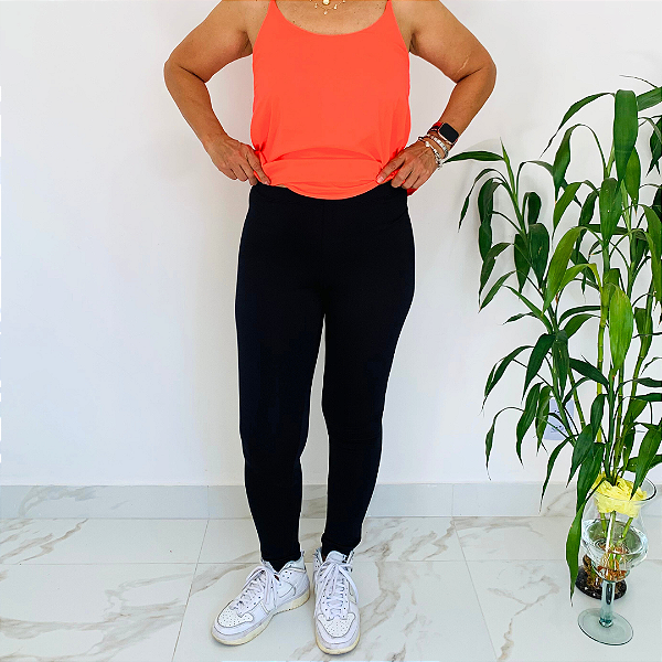 Calça Legging FLEXFIT, Nova. Feita para acompanhar sua atividades com liberdade de movimento e ajuste perfeito.