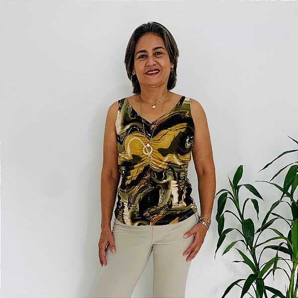 Blusa sem manga MARBELLA, Nova. O drapeado na frente e na lateral adiciona movimento e realça sua silhueta
