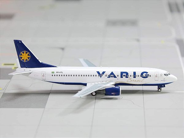 Panda Models 1:400 Varig Boeing 737-400 PP-VTL