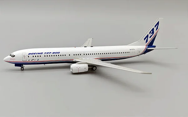 Inflight200 1:200 Boeing 737-900 (pre venda)