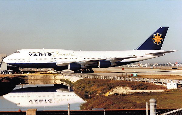 Phoenix 1:400 Varig Boeing 747-300 Landor (pré-venda)