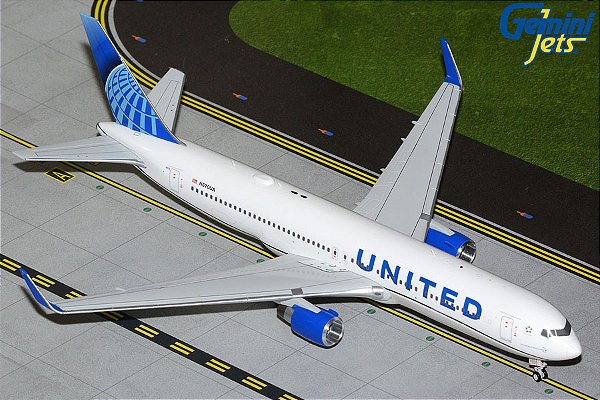 Gemini Jets 1:200 United Airlines  B767-300ER(W) N670UA (Pré-venda)