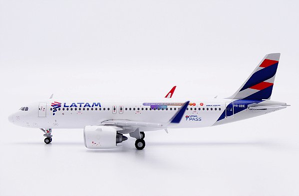 JC Wings 1:400 LATAM Brasil Airbus A320neo Latam Pass PR-XBE (pré-venda)