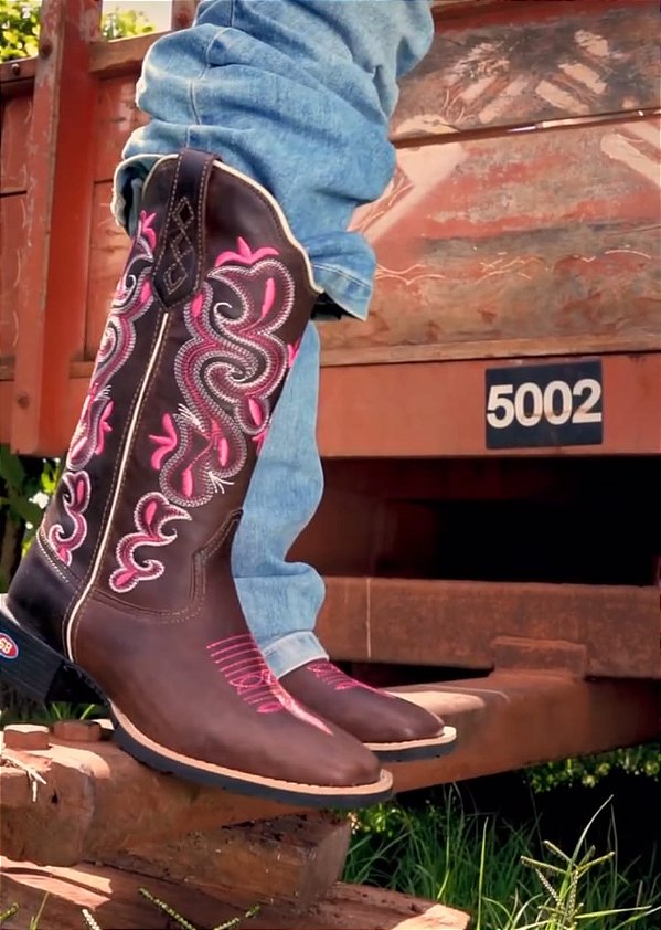 Bota Texana Country Bordado Tribal Tradicional Rosa Couro Marrom